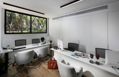 שולחן משרדי