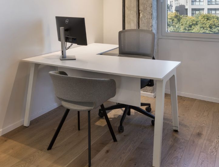 עמדת עבודה למשרד דגם A