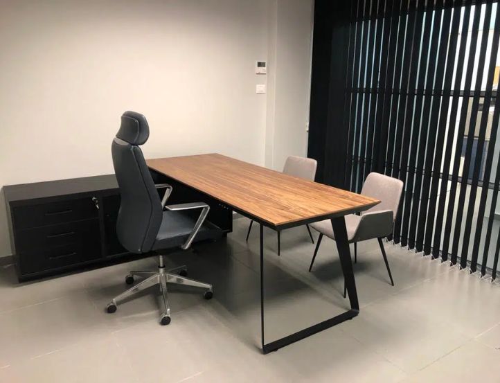 שולחן משרדי מעוצב למנהלים דגם ZONE