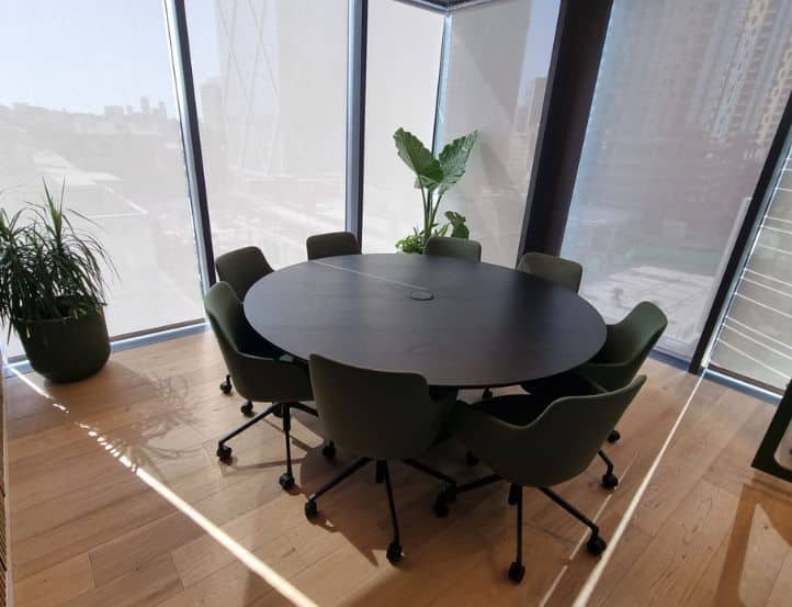 שולחן לחדר ישיבות דגם PABLO